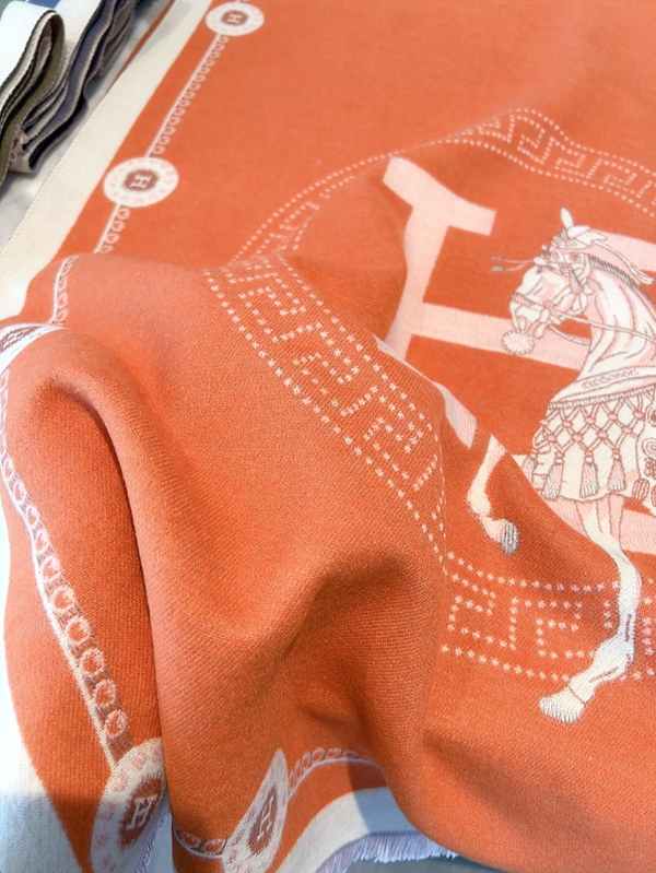 ブランドマフラー角部分ディテール